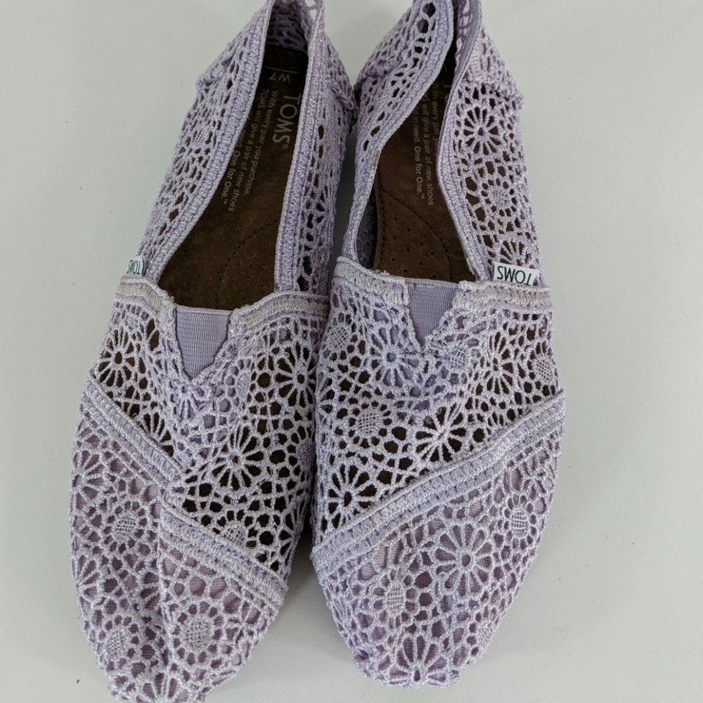 Toms Lavender crochet flats